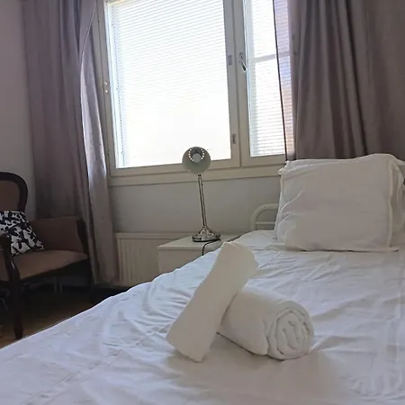 Near Airport & Center & Train Station & Always Public Transport & 