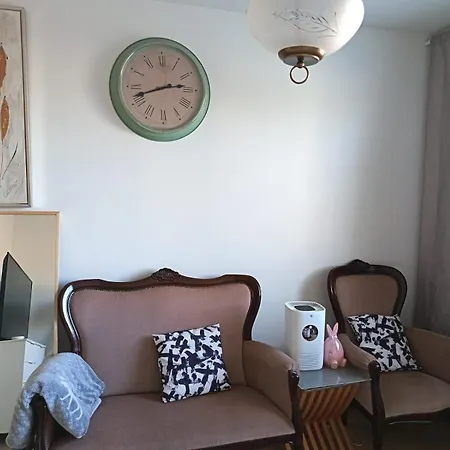 Πανσιόν Near Airport & Center & Train Station & Always Public Transport & 